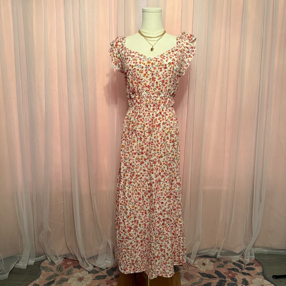 Chic Floral Maxi Dress in Pink - Picture 1 of 3